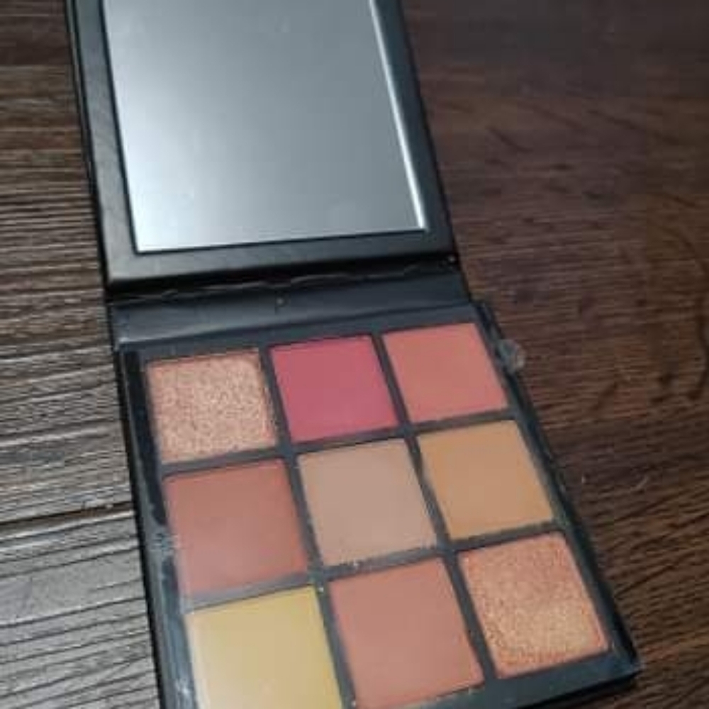 Makeup ❤️ - Picture 2 of 5